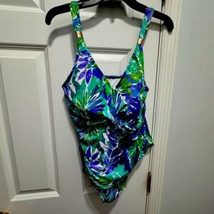 Lauren ralph Lauren en size16w one piece tropical print swimsuit